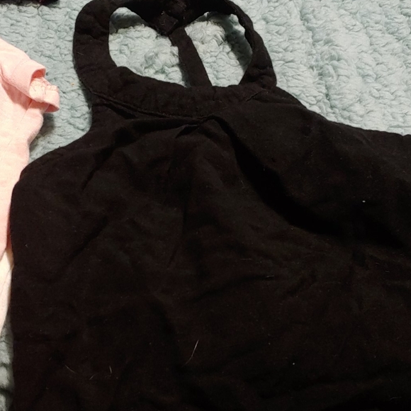 4 2t shirts - Picture 2 of 3